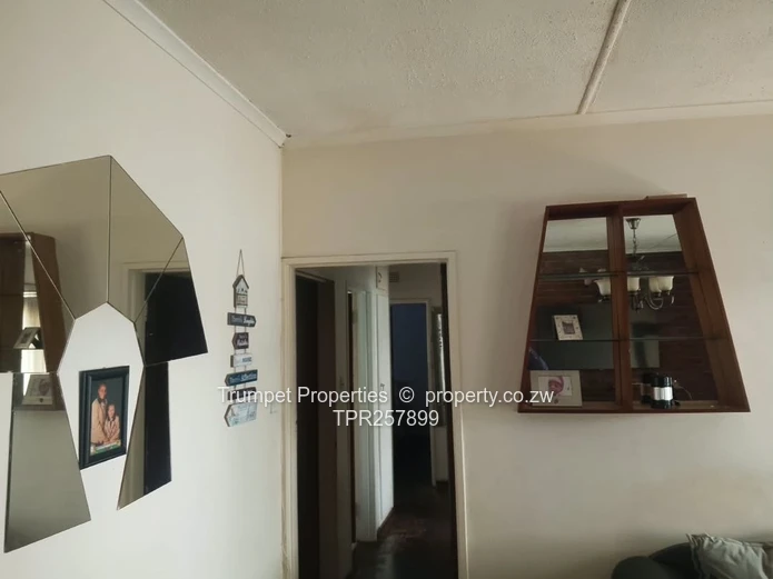 3-Bed Cranborne Home with Borehole & Thatched Braai