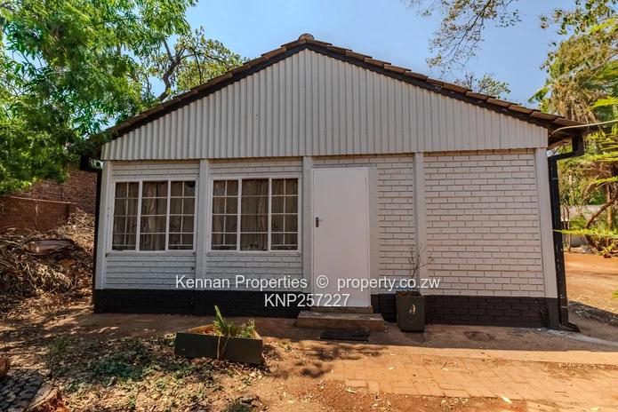 Off Arcturus Road – Well Appointed 4 Bedroom Family Home