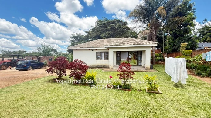 Solid neat family home!!!