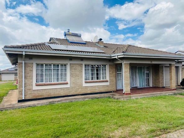 18 Unit Townhouse Complex