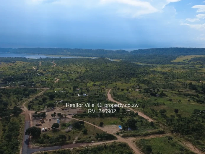 500m² Stand Near Lake Chivero — Gravel Roads
