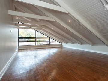 4 Bedroom Garden Flat