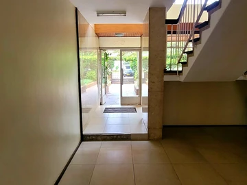 3 Bedroom Flat & Apartment