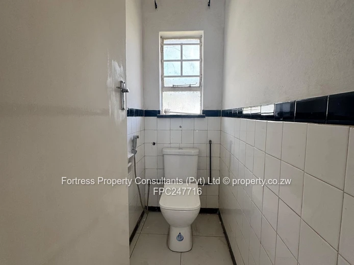 Braeside, Harare South 3-Bed House for Rent — Pool & Borehole