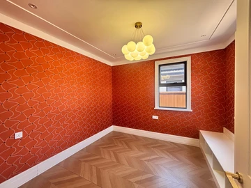 4 Bedroom Flat & Apartment
