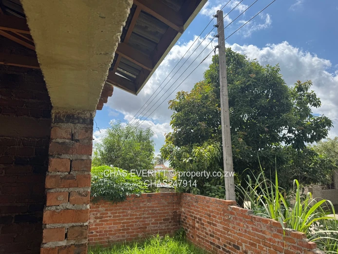 Zimre Park incomplete house with Title Deed for sale $75k 