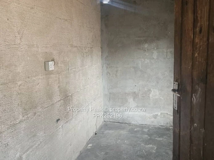Glen Norah Main Road 2-Bed Home — Walled Yard, Good ZESA