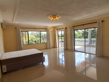 10 Bedroom Townhouse Complex