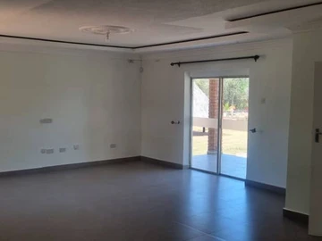 4 Bedroom Flat & Apartment
