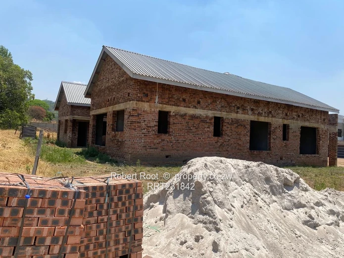 Quinington incomplete 4 bedroomed Cluster/house for sale