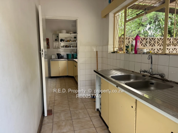 A Home With Generous Grounds In Burnside