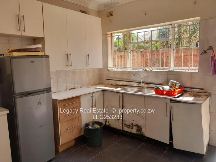Charlotte Brooke 4-Bed Home with Borehole & Built-Ins (Sole Mandate)