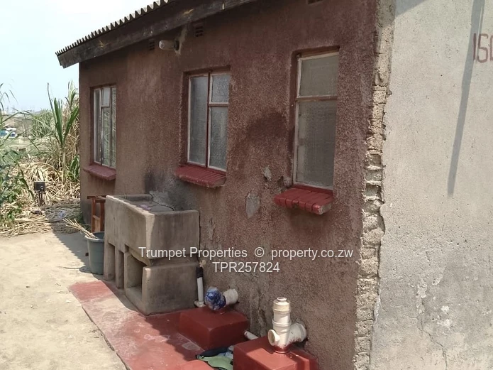 Kuwadzana 2-Bed House on 450m² — Verandah & ZESA