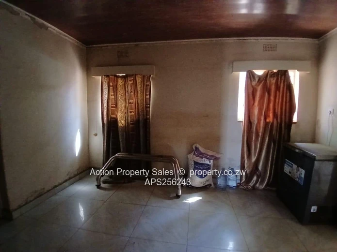 6936 Square Meters Of Land! 