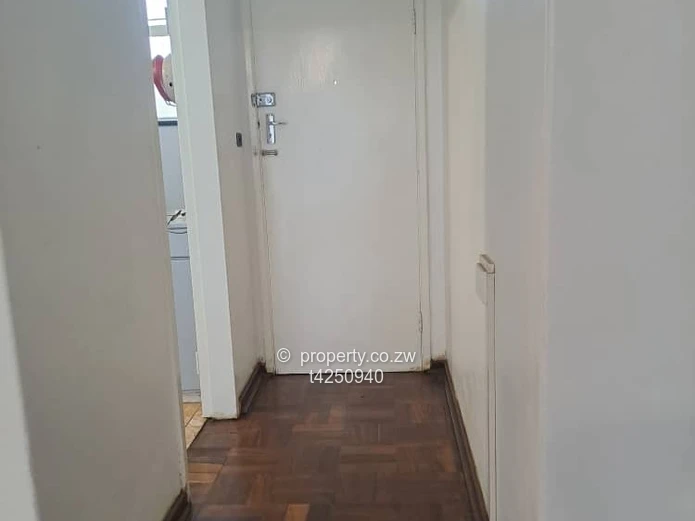 Avenues 2 bed flat for Rent