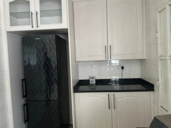 3 Bedroom Flat & Apartment