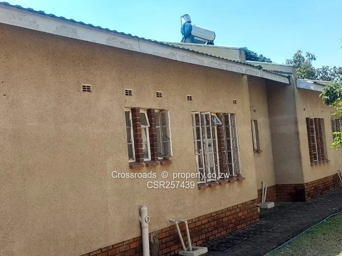 4-Bed Mt Pleasant Heights Home — ,Prolific Borehole  10 000 litre tank & Solar backup