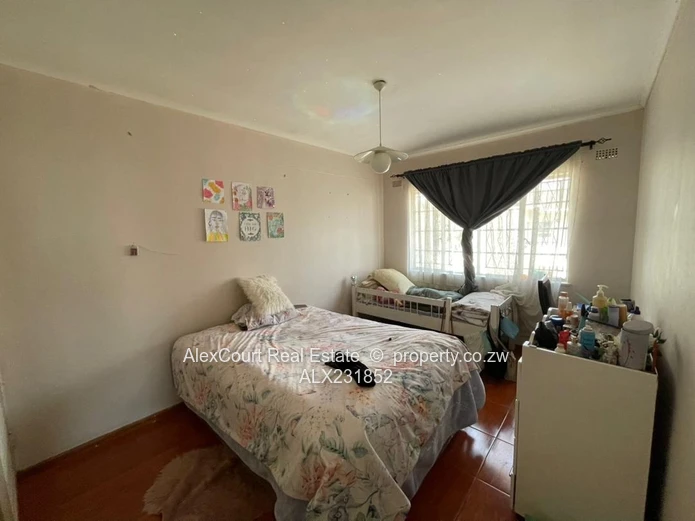 Well-Kept Townhouse Flat in Mt Pleasant