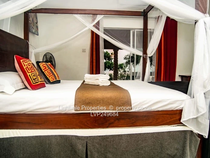 Neat and operational lodge in Kariba