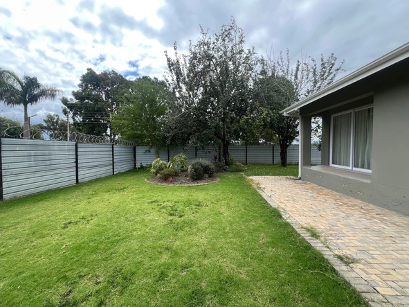 3 Bedroom Garden Flat