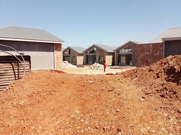 11 Unit Townhouse Complex