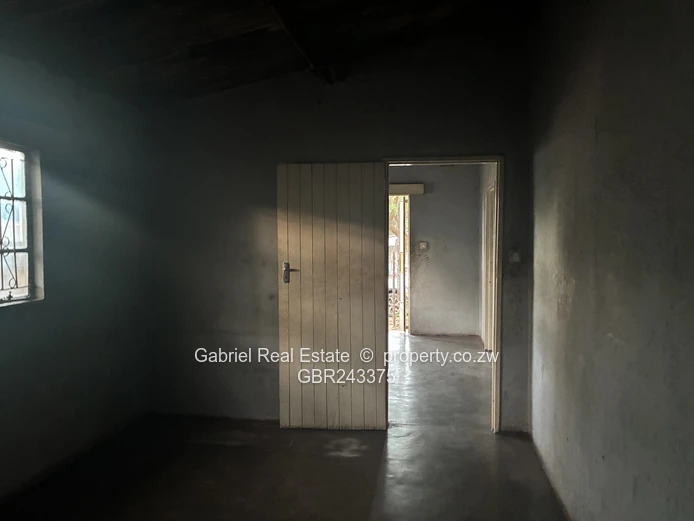 Spacious 3 bedroom home for Rent in Tshovani