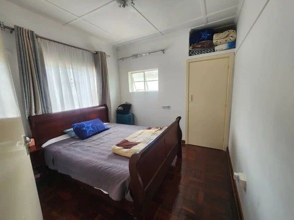 2 Bedroom Flat & Apartment