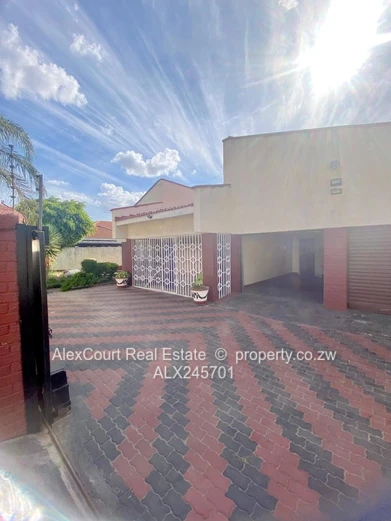 Mainway Meadows House For Sale