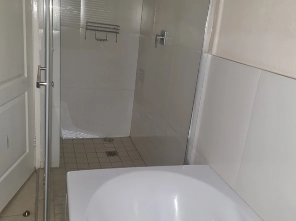 3 Bedroom Flat & Apartment