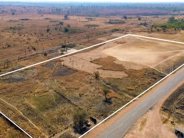 Commercial & Industrial Land