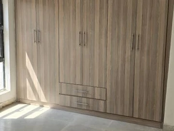 3 Bedroom Flat & Apartment