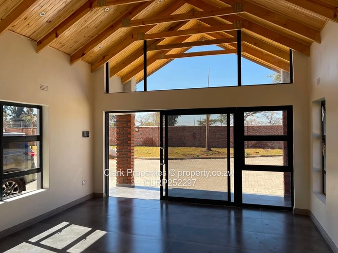 Modern unit available in Malbrough 