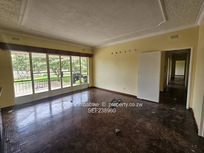 Spacious 4-Bedroom Family Home in Mabelreign