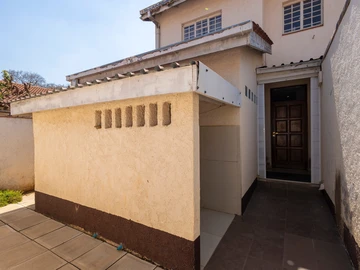 3 Bedroom Flat & Apartment