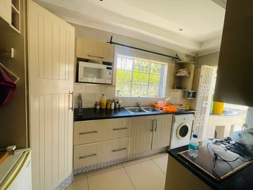 2 Bedroom Garden Flat