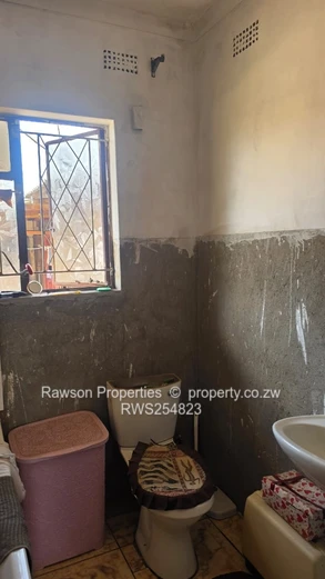 Spacious Property with Residential & Commercial Potential