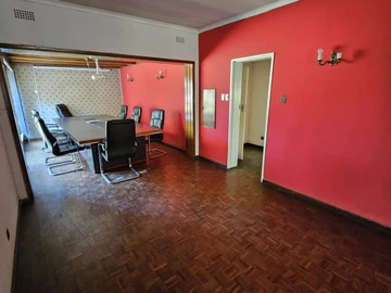 7 Bedroom House