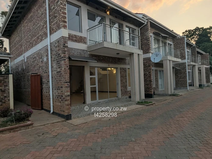 Mount pleasant 3 bedroom duplex apartment to rent  (Sole Mandate)