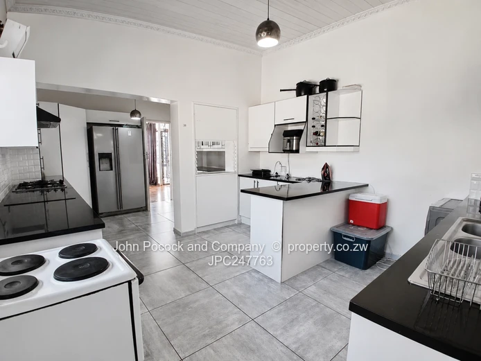 Exquisite Living in Burnside!