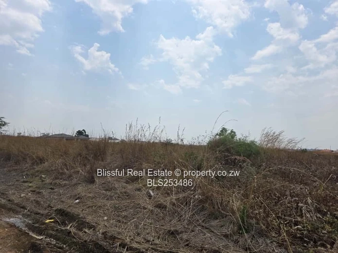 2000sqm stand for sale in pomona Estate Harare