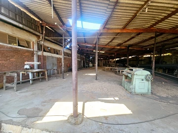 Warehouse & Factory