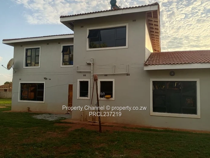 Double Storey For Sale In Mt Pleasant Heights