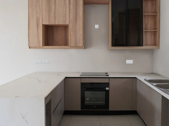 2 Bedroom Flat & Apartment