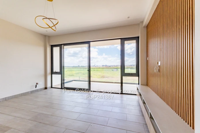 Ready to Move in Apartment in Great Location (Sole Mandate)