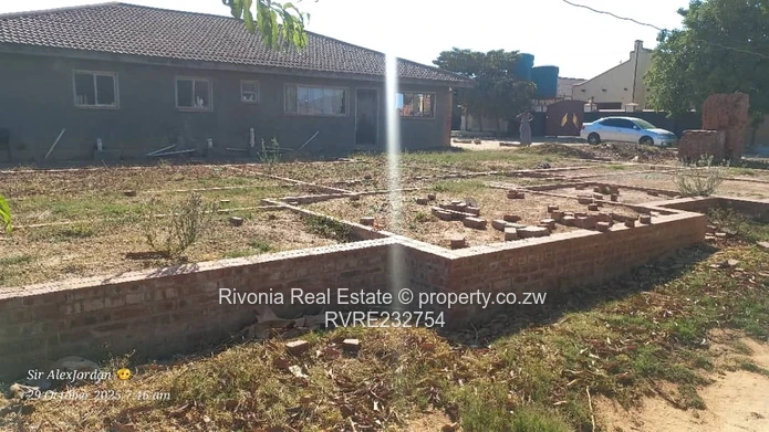 300m² Fully  Serviced Stand with box  Damofalls (Sole Mandate)