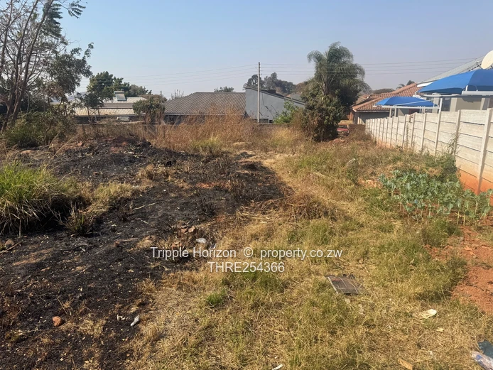400 m² Serviced Stand in Dawnview Park — Municipal Water (Sole Mandate)