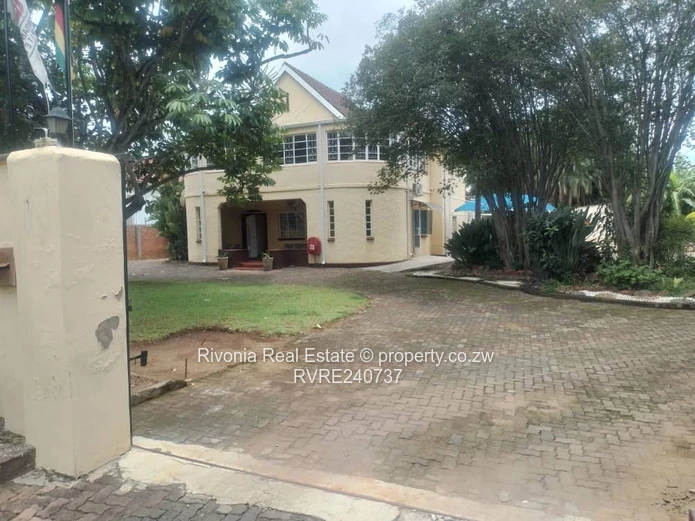 Milton Park Townhouse for Sale