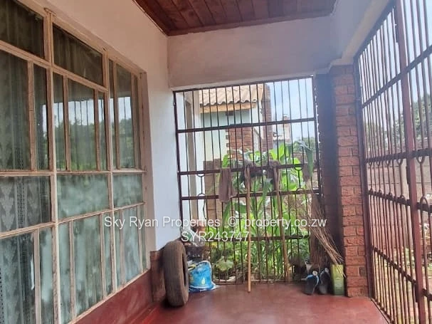 Kuwadzana  3 House For Sale 