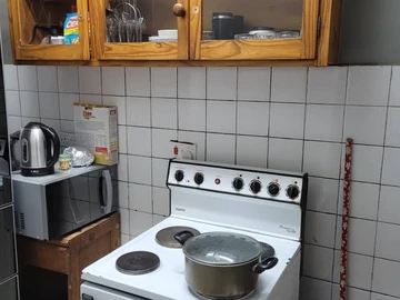 2 Bedroom Flat & Apartment
