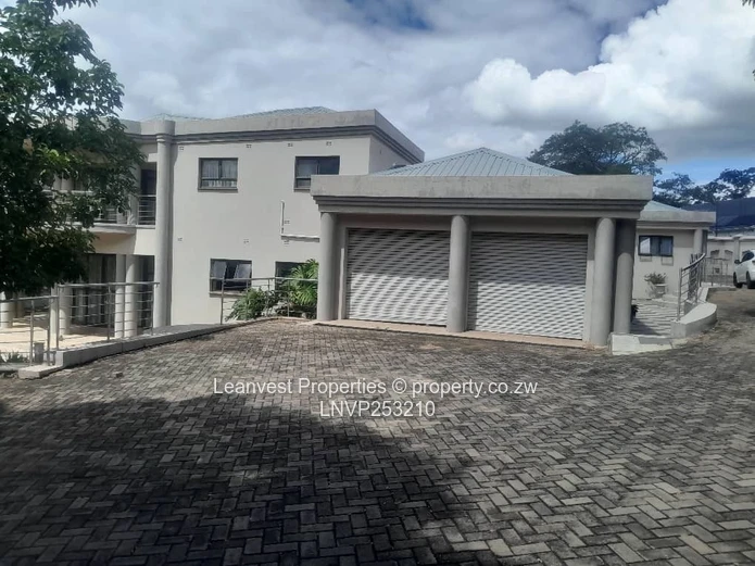 Umwinsidale double-storey for sale